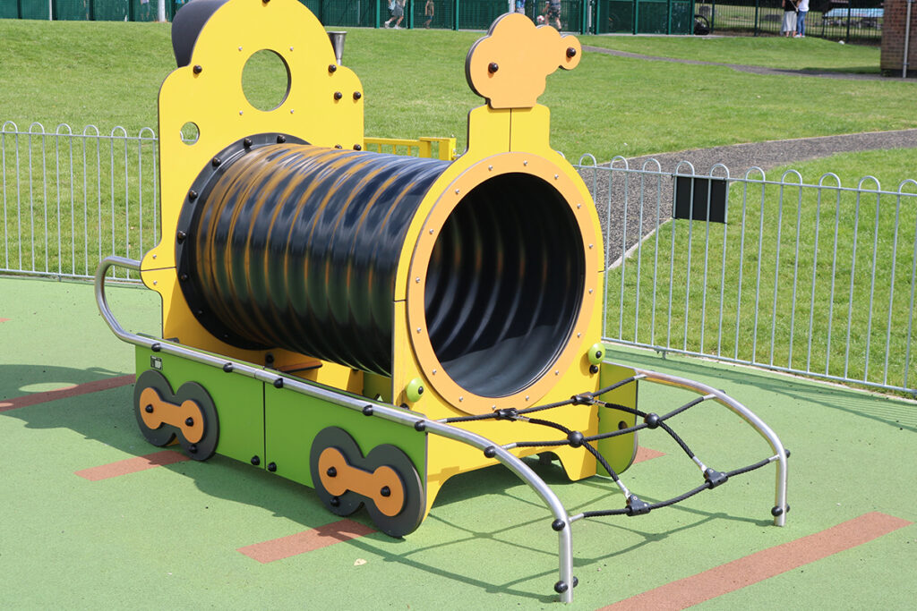 J2692 32 spektakularnych nowości na placu zabaw