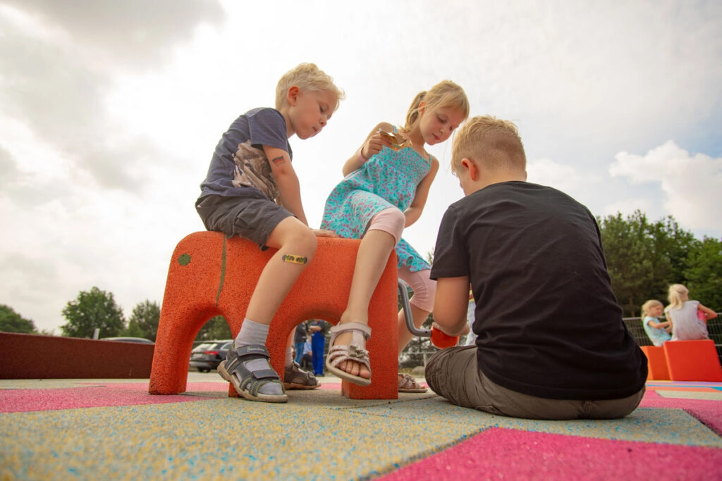 interaktywny zwierzak 32 spektakularnych nowości na placu zabaw