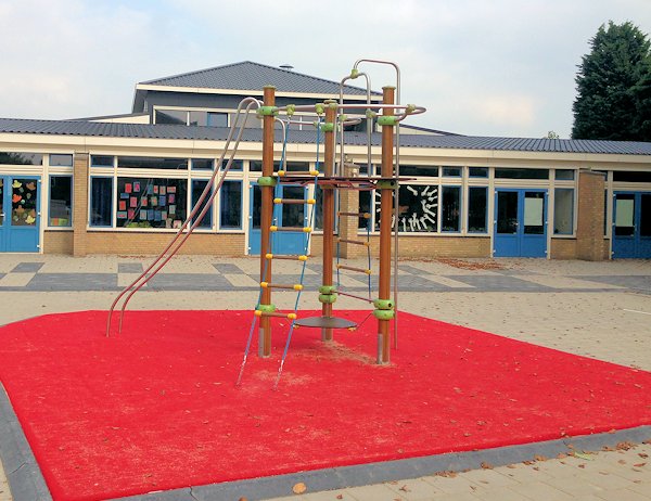 Sztuczna trawa 5 joyful 1 Sztuczna trawa