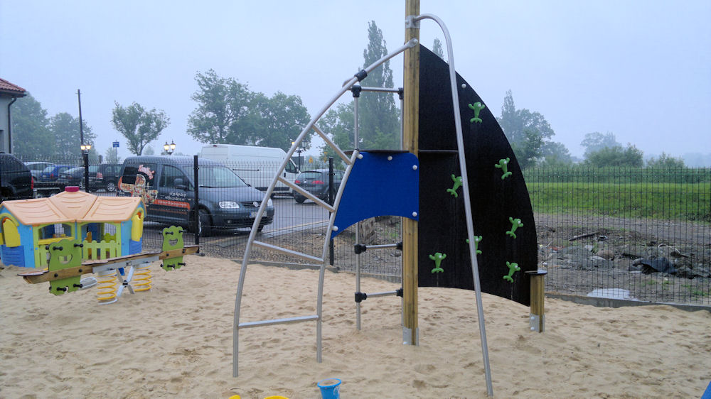 2013-06-04-082 2013-06-04-082