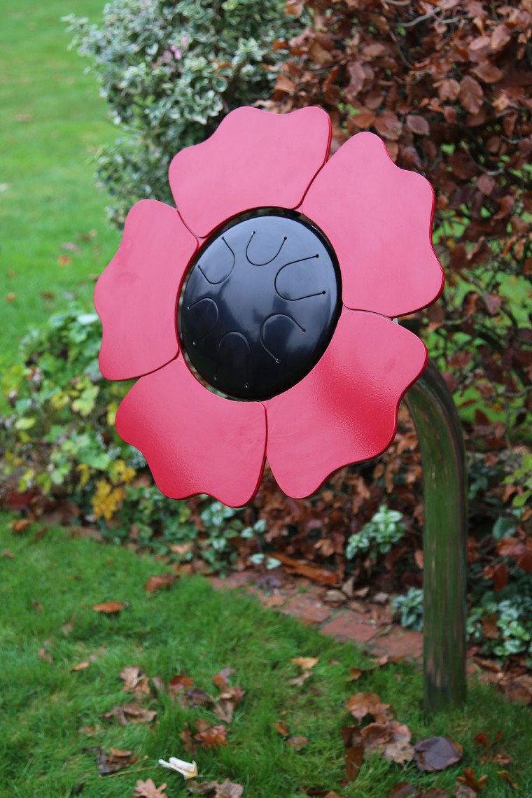 1053541418_760x1140-Poppy-Petal-Drum-No-Player