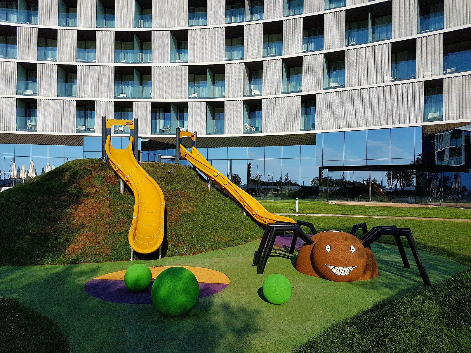 Figura gumowa na plac zabaw Pająk Figura gumowa na plac zabaw Pająk