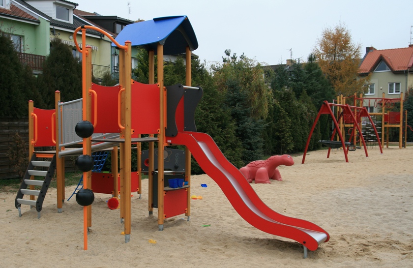 plac_zabaw_poznan_jezioranska_4 plac_zabaw_poznan_jezioranska_4