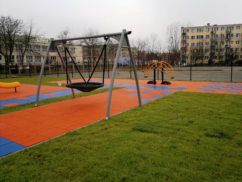 plac_zabaw_radosna_szkola_wloclawek_9