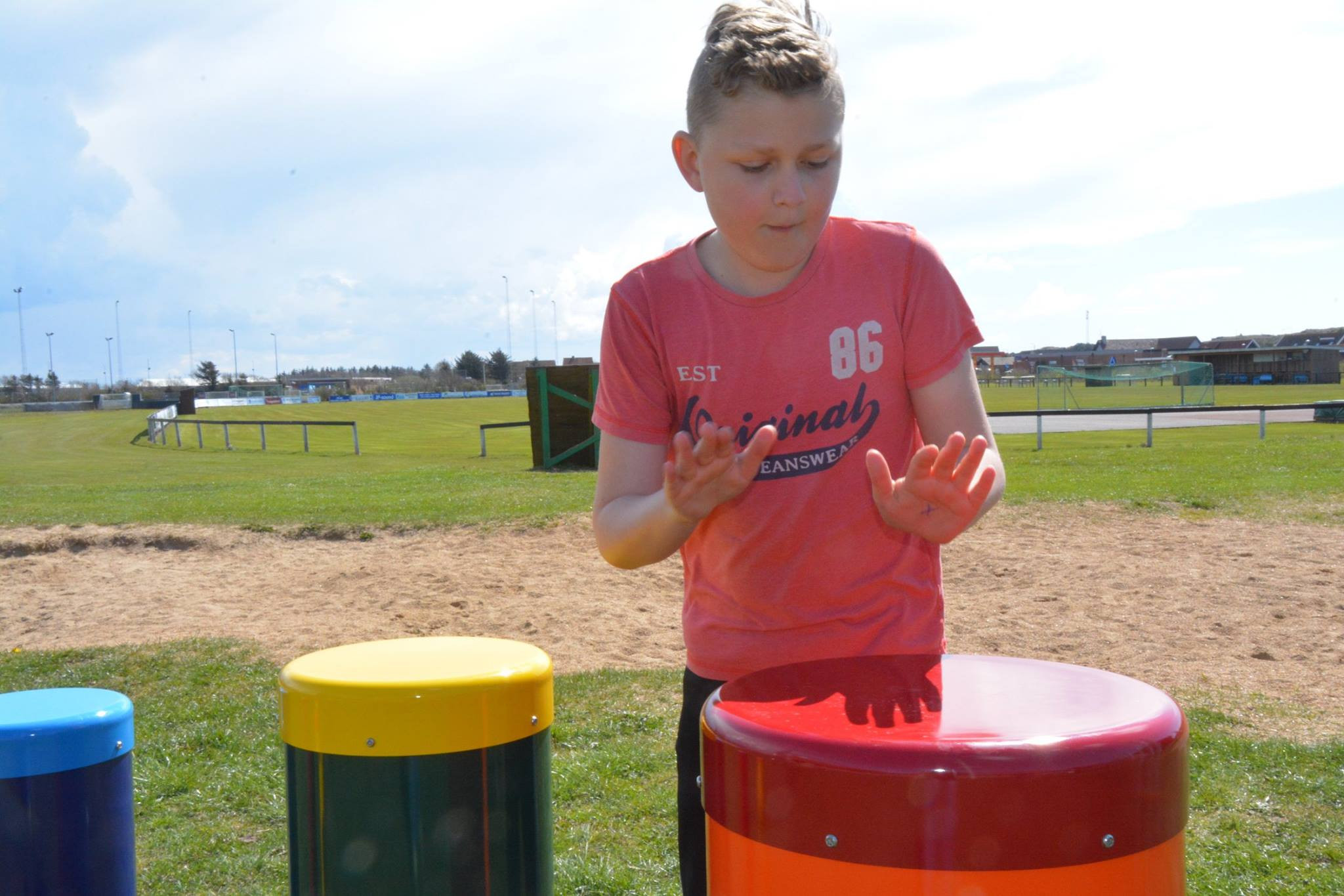 Instrumenty muzyczne w parku - Rainbow Sambas