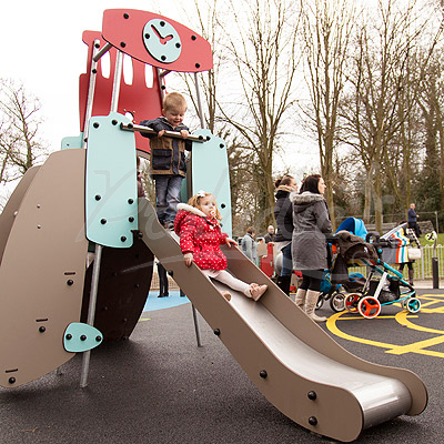 Wieża z zegarkiem J4050 Wieża z zegarkiem J4050