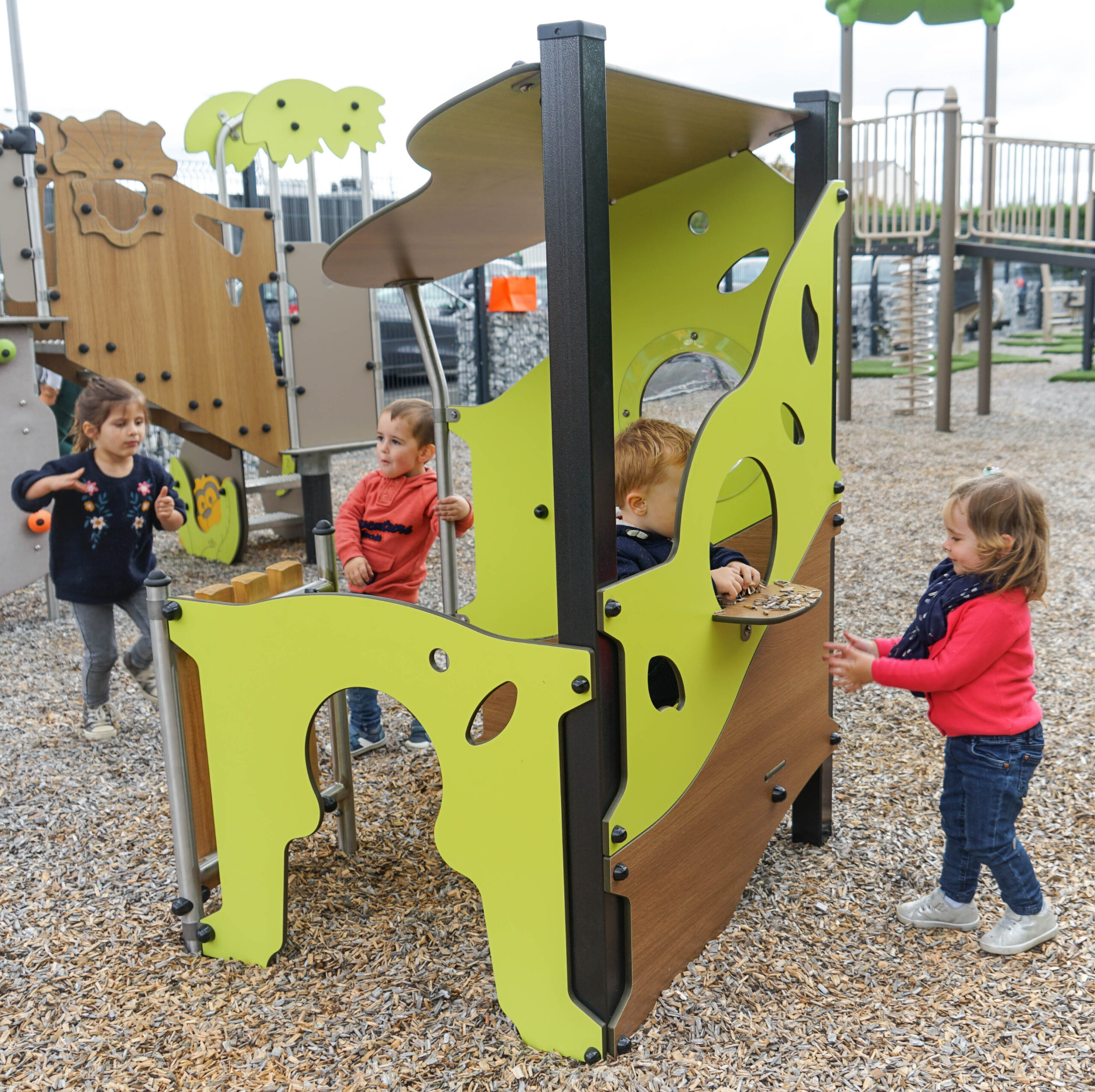 Domek zabawowy J221 Domek zabawowy J221