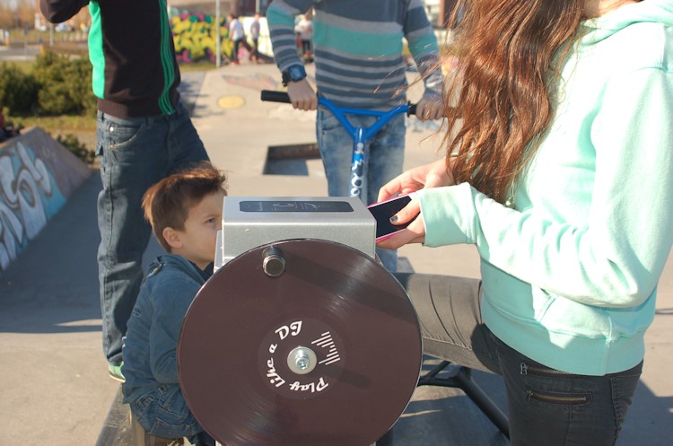 urządzenie muzyczne interaktywne DJ-Post PN90008 urządzenie muzyczne interaktywne DJ-Post PN90008