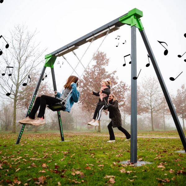 Interaktywna huśtawka KineticSwing-1