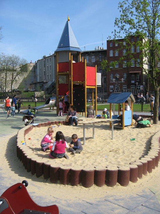 plac_zabaw_wyspa_mlynska_bydgoszcz_1